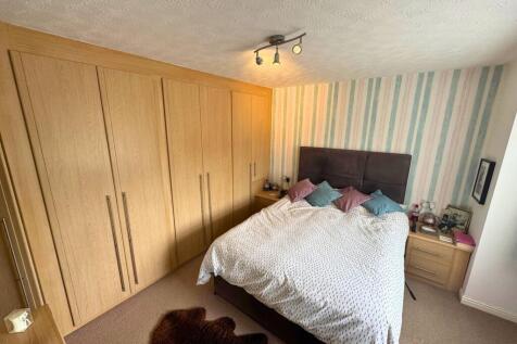 Principal bedroom
