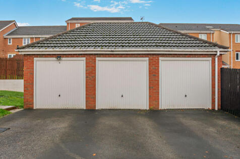 Garage &amp; Driveway