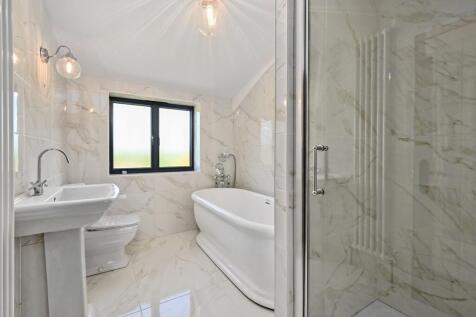 Cottage Bathroom