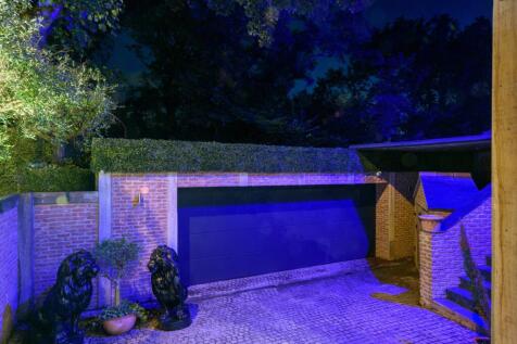 Property Image 100