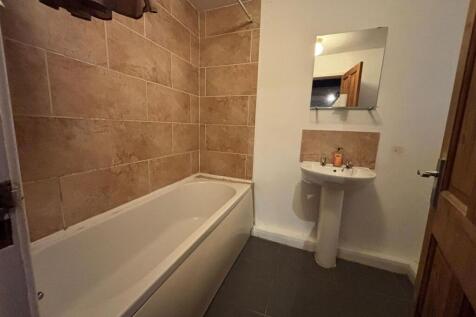 WhatsApp Image 2025-12-12 at 14.55.50.jpeg