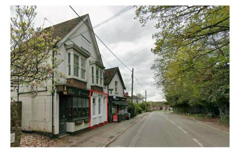 Lock-up shop in well-regarded village location