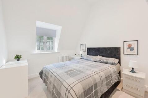 EAGLE HOUSE, FLAT (12).jpg