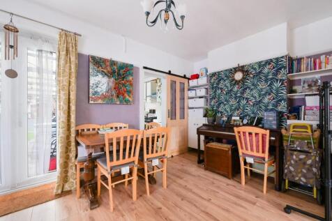 ASHURST ROAD,  (4).jpg