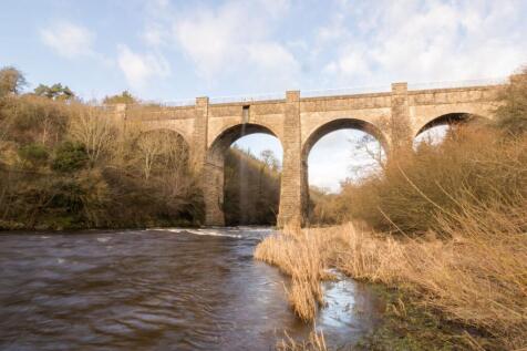 Almondell Aqueduct, Livingston