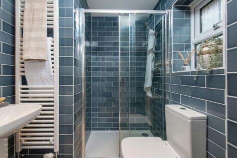 LanguardView_Hadley_Ensuite