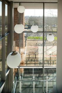 551 Avebury Int 2.jpg