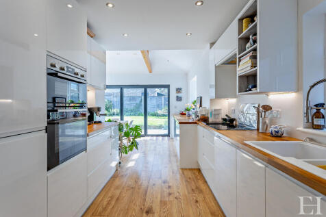 8645641-interiorW...