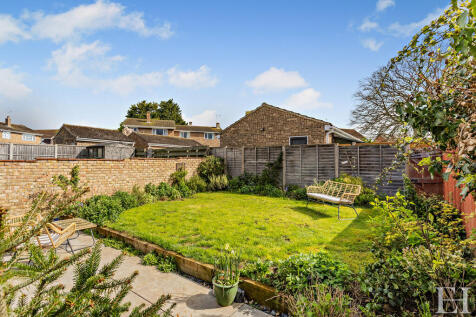 8645641-exteriorW...
