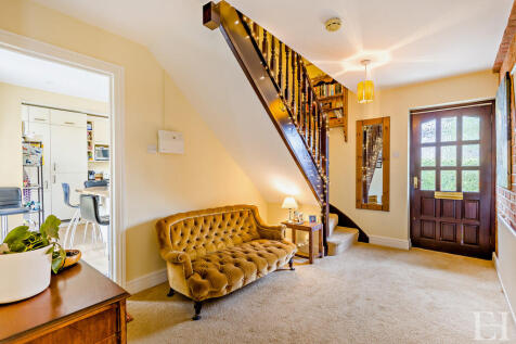 8645615-interiorW...