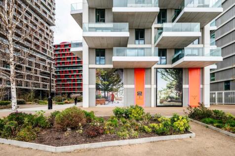 Royal Wharf 1601  Low Res 9.jpg