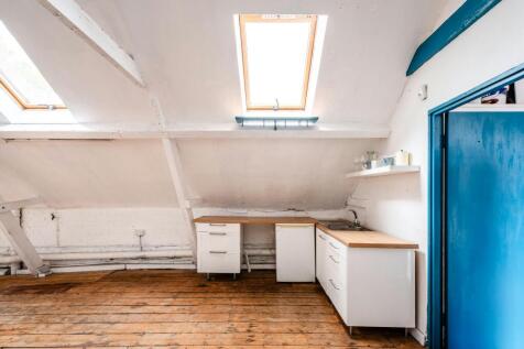 Mile End Rd 88 Unit 5  Low Res 4.jpg