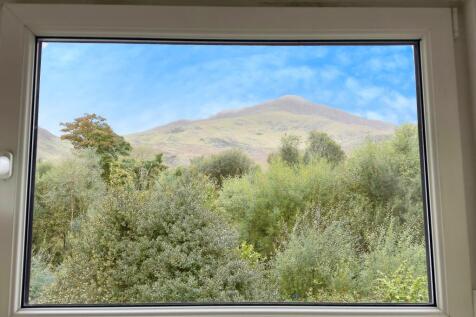 Ddab86be-OBERON-01 T202509291401.jpg