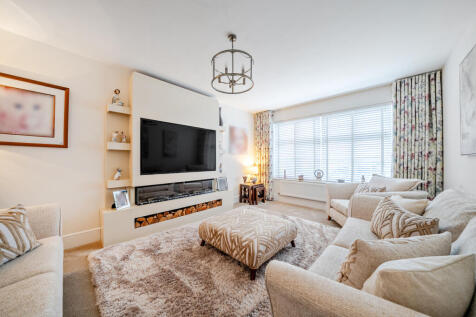 1375008-29-69089be32f9a2