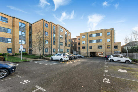 Two Bedroom Apartment In North Chingford