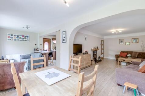 Open plan living kitchen/diner