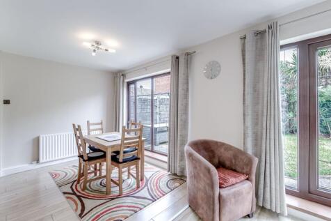 Open plan living kitchen/diner