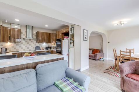 Open plan living kitchen/diner