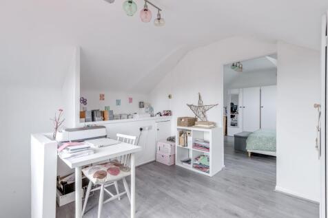 Dressing room/office