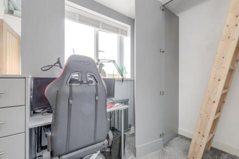 Dressing Room/Office