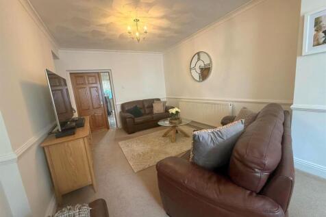 Living Room.jpg