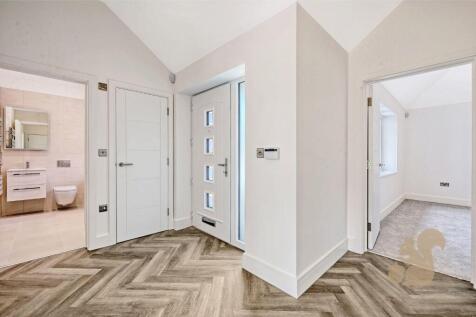 The Meadows - Plot 2 Hallway.jpg