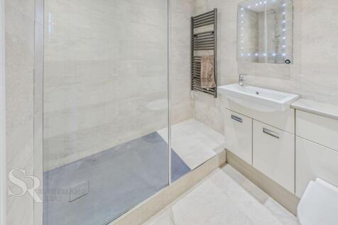 Main Bedroom En Suite