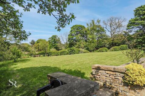 Clough Mill - Gardens