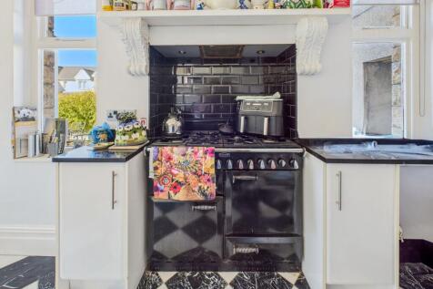 Kitchen Cooking Area