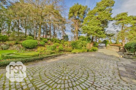 Cobbled Driveway