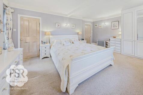 Principal Suite Bedroom
