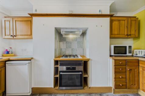 Kitchen - Cooking Area