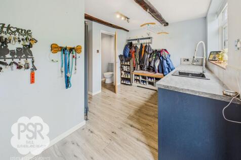 Utility Room with WC