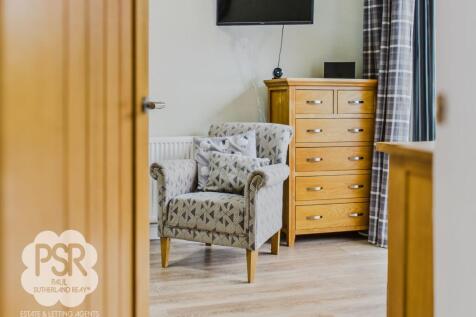 Into the Annexe Bedroom