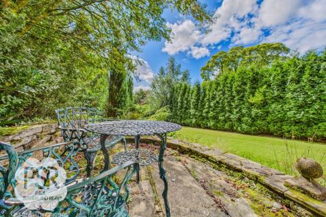 73 - Garden - One of Three Seating Areas