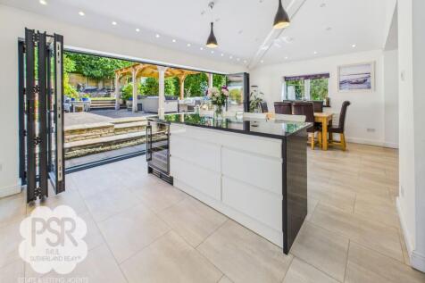 Living Kitchen Space