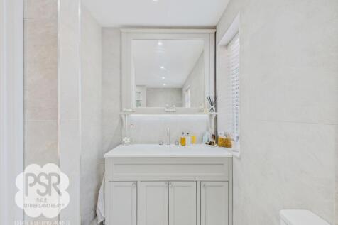 Family Bathroom Vanity Basin