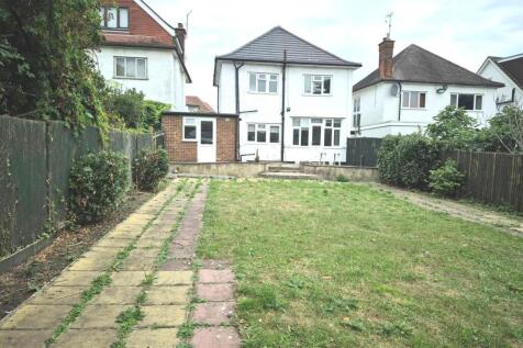 3-4 Bedroom House in Hendon