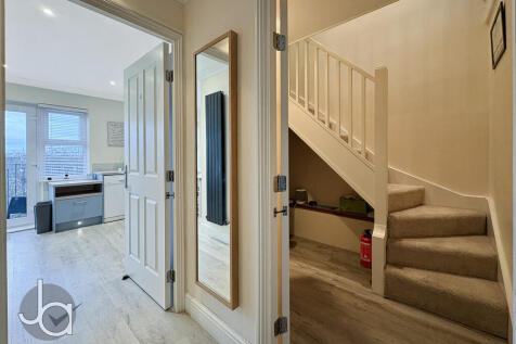 20251209_13415146...