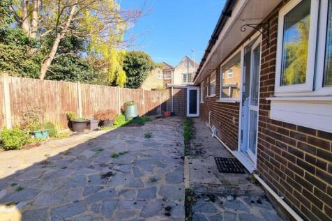 Rear Garden with acc1