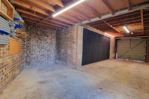 Garage 1