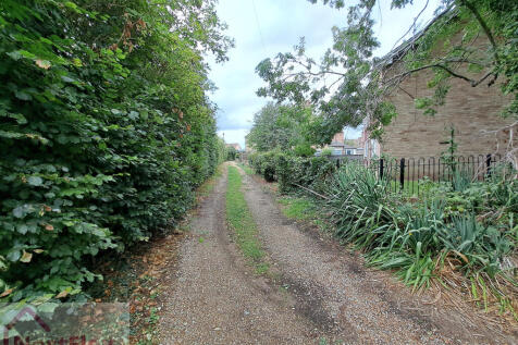 lane leading to front of property