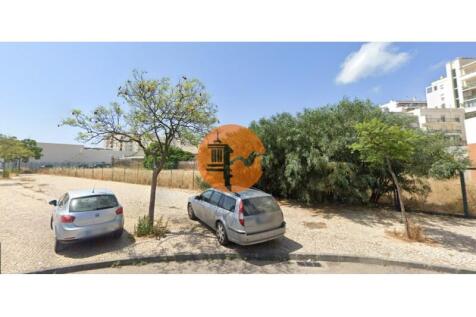 Urban land for construction of 3 buildings - Riverside - Olhão