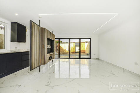 kitchen/reception room 