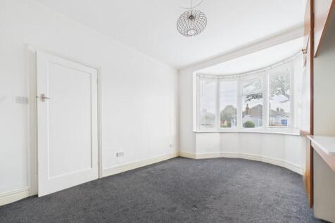 CAM02195G0-PR0090-STILL004