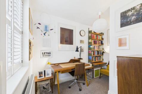 CAM02195G0-PR0091-STILL007