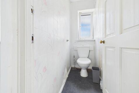 CAM03729G0-PR0147-STILL005