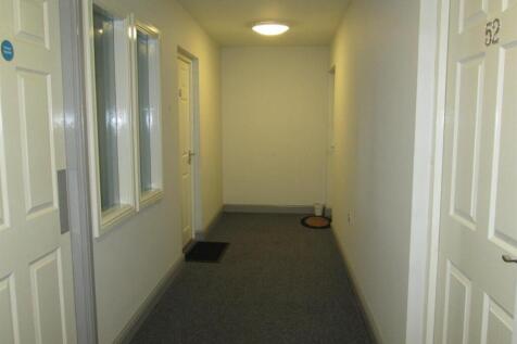 40 flash road hallway 2.jpg