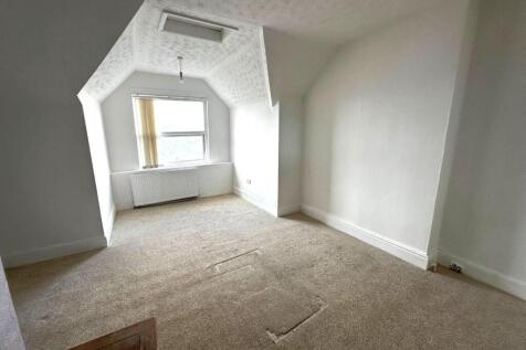 north street bedroom 3.JPG