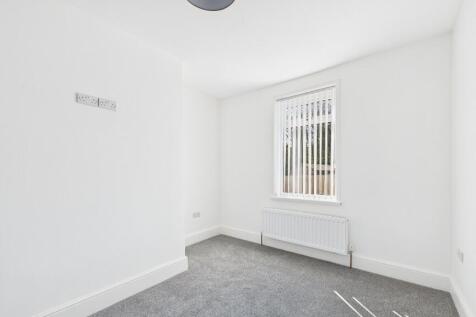 Living Room (2)